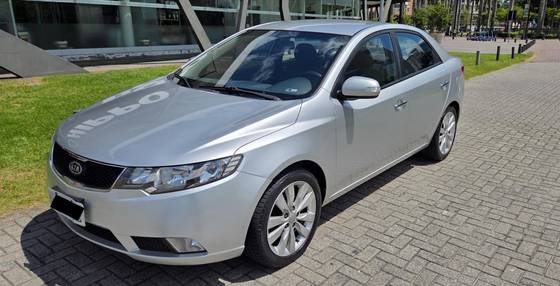 KIA CERATO 1.6 SX2 16V GASOLINA 4P MANUAL